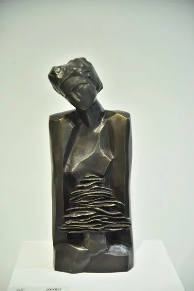 Comme Je L imagine Solo Exhibition at Chaos Art Gallery